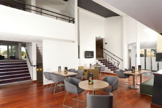 le hall lille, englos, hotels lille, lille hotels, hotel, holiday inn englos, englos hotel, hotel holiday inn lille, hotel holiday inn, hotels englos