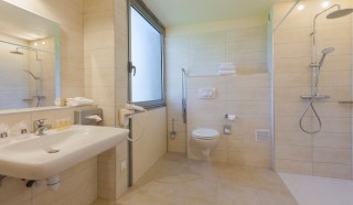 COMFORT HOTEL LILLE L'UNION TOURCOING 05-wc-9999