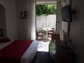 Chambre avec terrasse lille, hotels lille, lille hotels, se loger lille, booking lille, reserver lille, marcq en baroeul, hotels marcq en baroeul, se loger marcq en baroeul, hotel du croisé marcq en baroeul