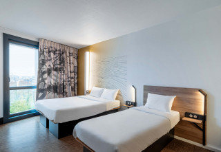 hotel-lille-grand-stade-4539-triple-room-1-11870