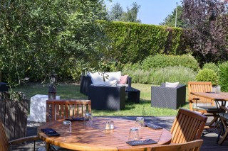 La terrasse côté jardin lille, lesquin, se loger lille, se loger lesquin, hotels lille, hotels lesquin, mercure lille, mercure lille aéroport, mercure lesquin, se réunir lille, se réunir lesquin, salles de réunion lille, salles de réunion aéroport lille, salles de réunion lesqui