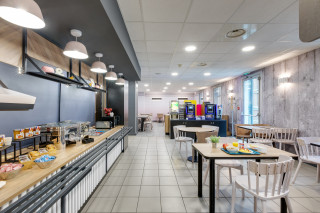 Salle du petit-déjeuner Salle du petit-déjeuner