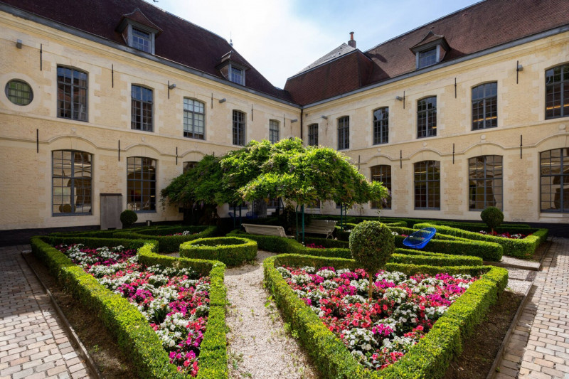 cour-des-soeurs-170546