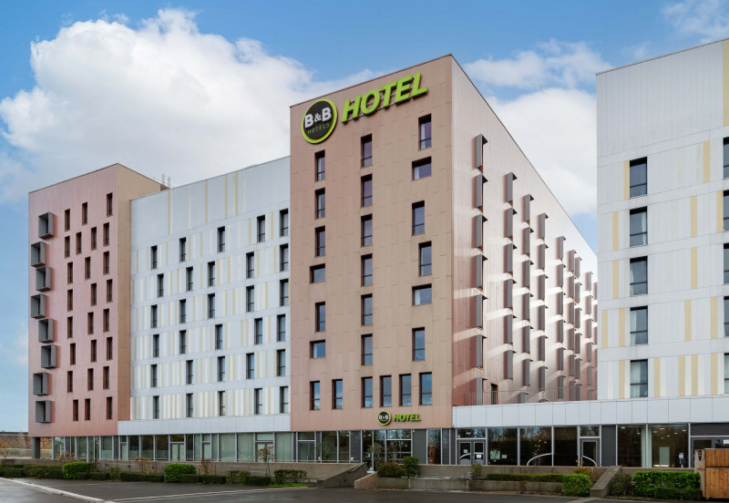 hotel-lille-grand-stade-4539-exterior-1-11863